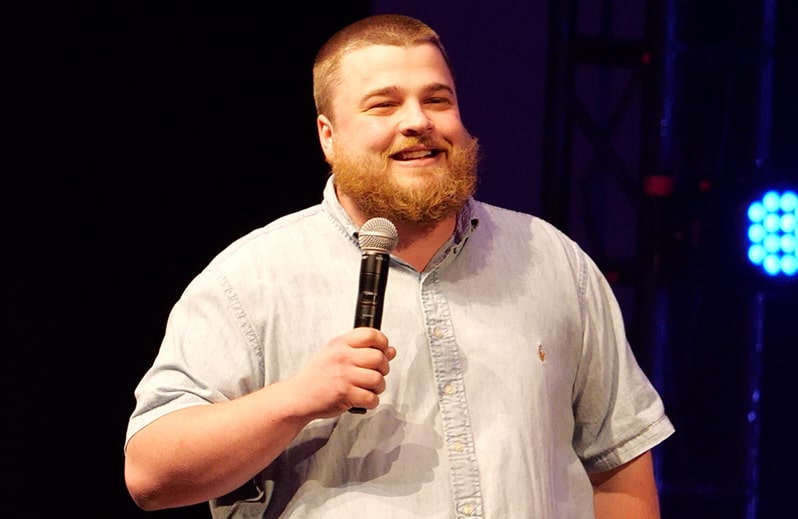 Read more about the article JPII grad makes a ‘hard pivot’ into standup comedy