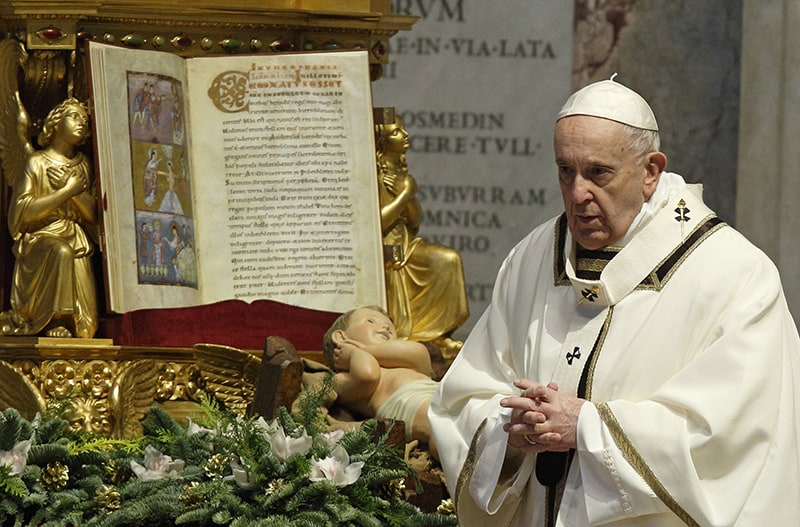 Read more about the article Like the Magi, look to the heavens for hope, pope says on Epiphany