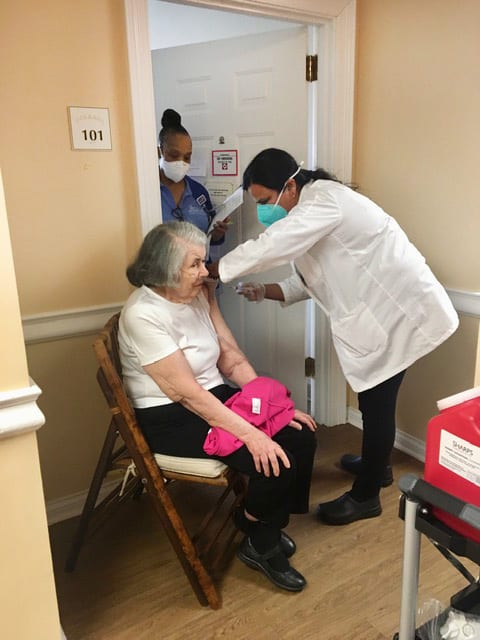 Read more about the article First dose of vaccines administered at Villa Maria Manor, and Mary, Queen of Angels