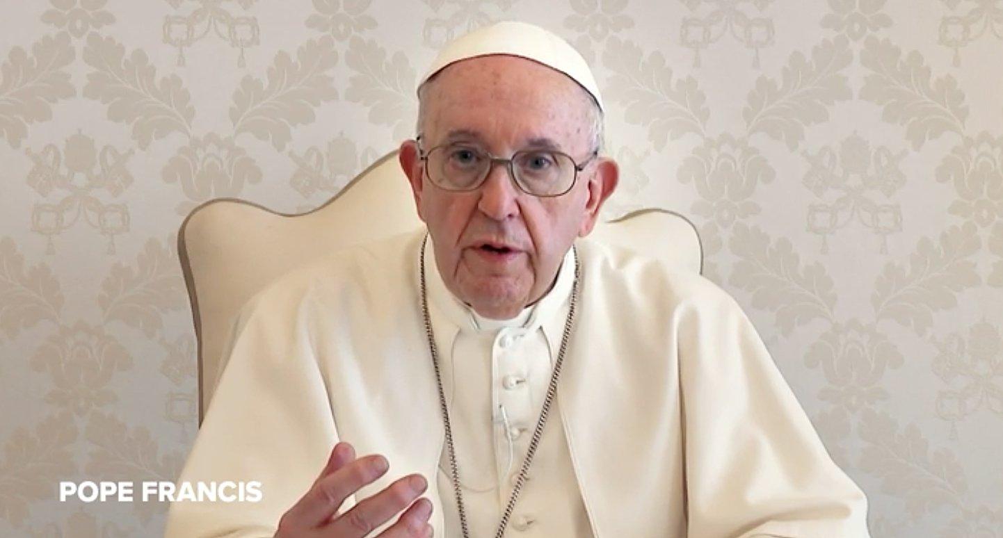 Read more about the article Vaccination is an act of love, pope says in ad campaign