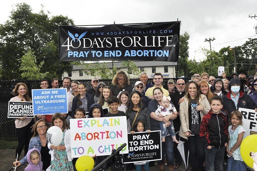 Read more about the article 40 Days for Life Campaign kicks off with three personal testimonies