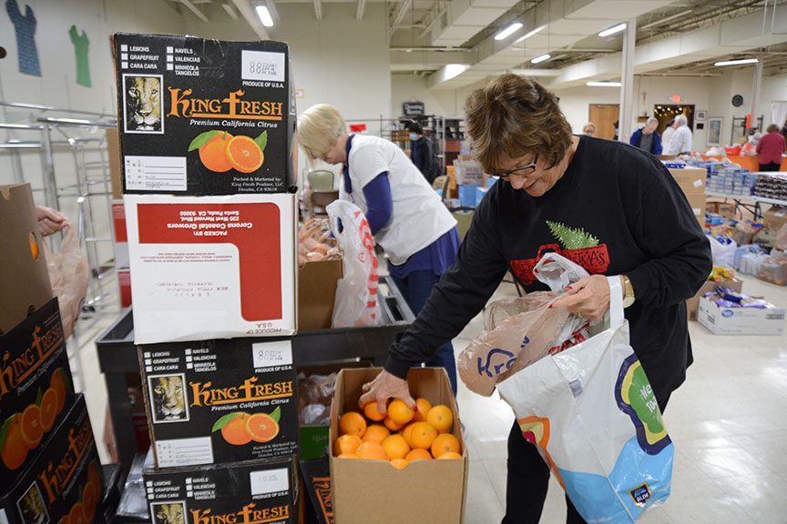 Read more about the article Ladies of Charity spread Christmas cheer to the hungry