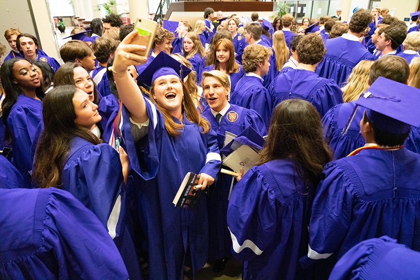 Read more about the article High school seniors celebrate graduation [Photo Gallery]