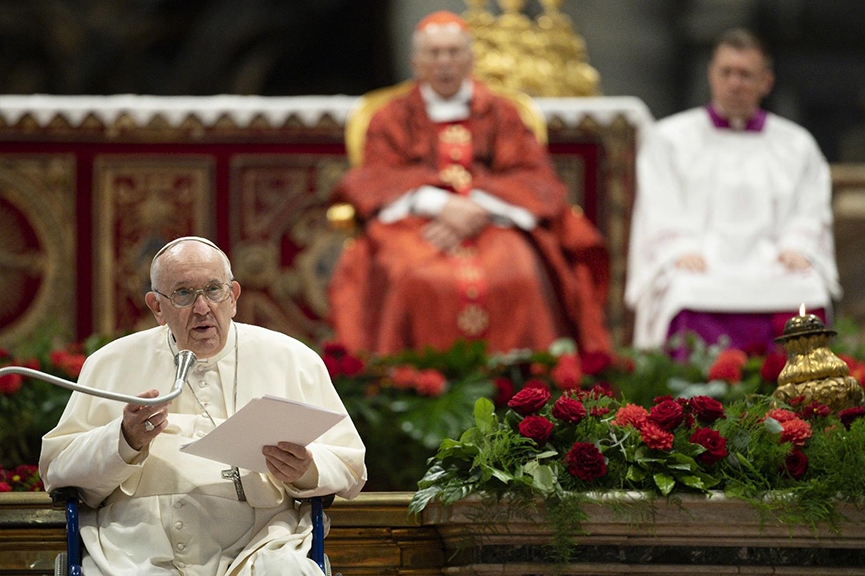 Read more about the article Holy Spirit pushes people to repent, change, love, pope says 