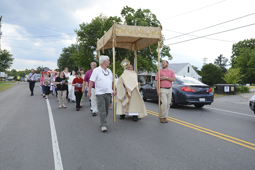 Read more about the article Eucharistic processions planned for Corpus Christi Sunday 