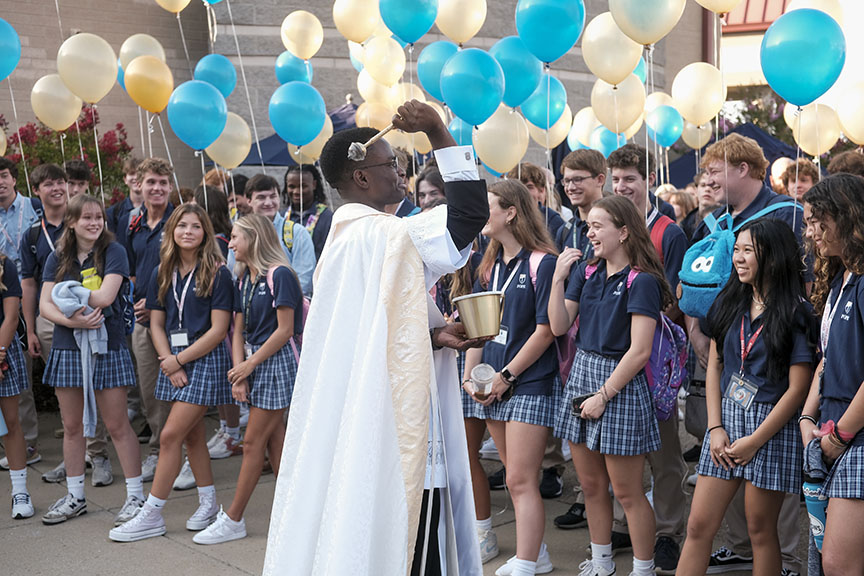 Read more about the article Blessing a new school year [Photo Gallery]