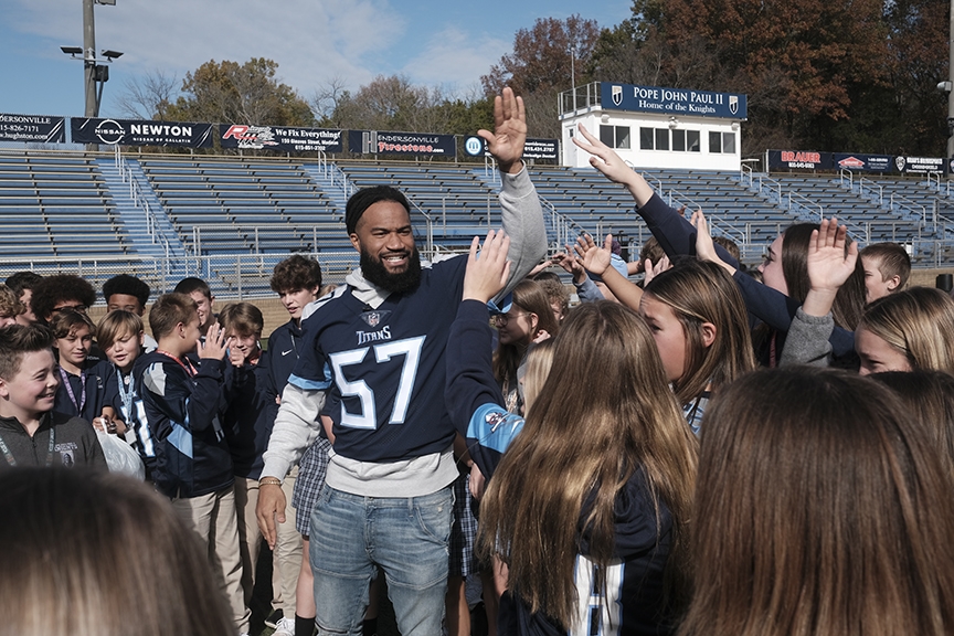 Read more about the article Knights welcome a Titan [Photo Gallery]