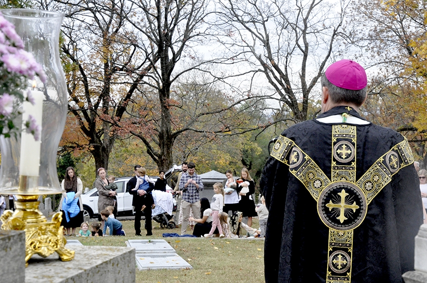 Read more about the article ‘Remembering all the faithful departed’ [Photo Gallery]