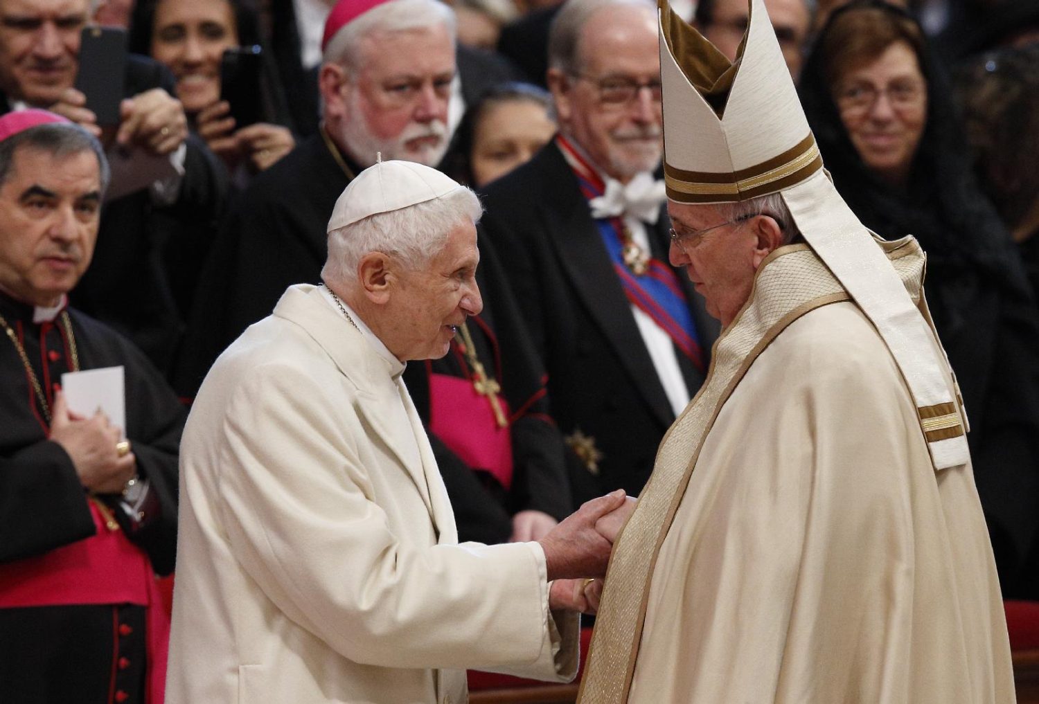 Read more about the article Pope remembers predecessor as a ‘great teacher of catechesis’