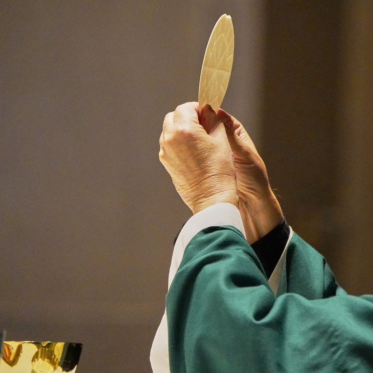 Read more about the article Christ the King hosting Lenten retreat focused on the Eucharist