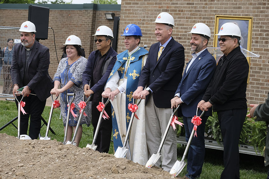 Read more about the article Diocese, Sagrado Corazón break ground on Unity Hall [Photo Gallery]