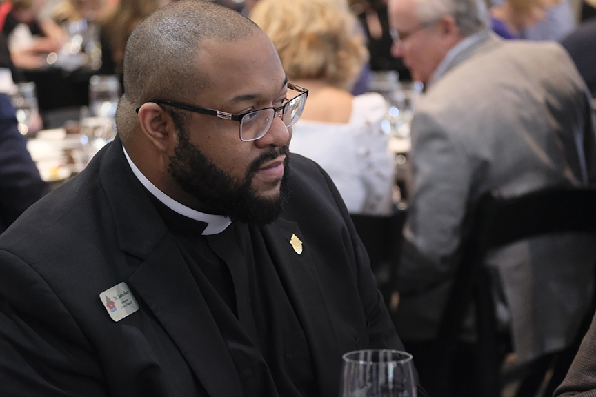 Read more about the article Seminarian Education Dinner raises $350K 