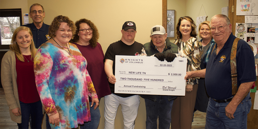 Read more about the article Decherd Knights of Columbus donate $5,500 to pro-life, family efforts