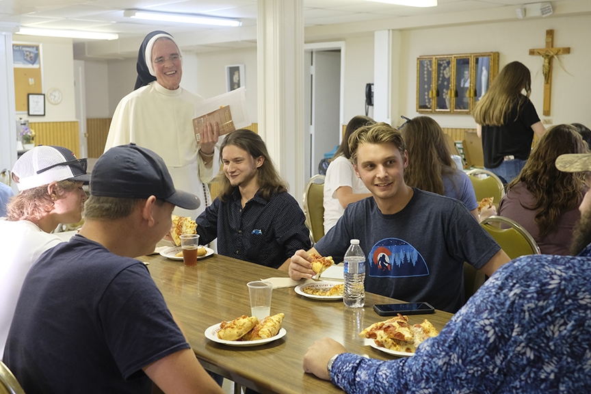 Read more about the article St. Christopher Church parishioners start young adult ministry for Catholics in Dickson [Photo Gallery]