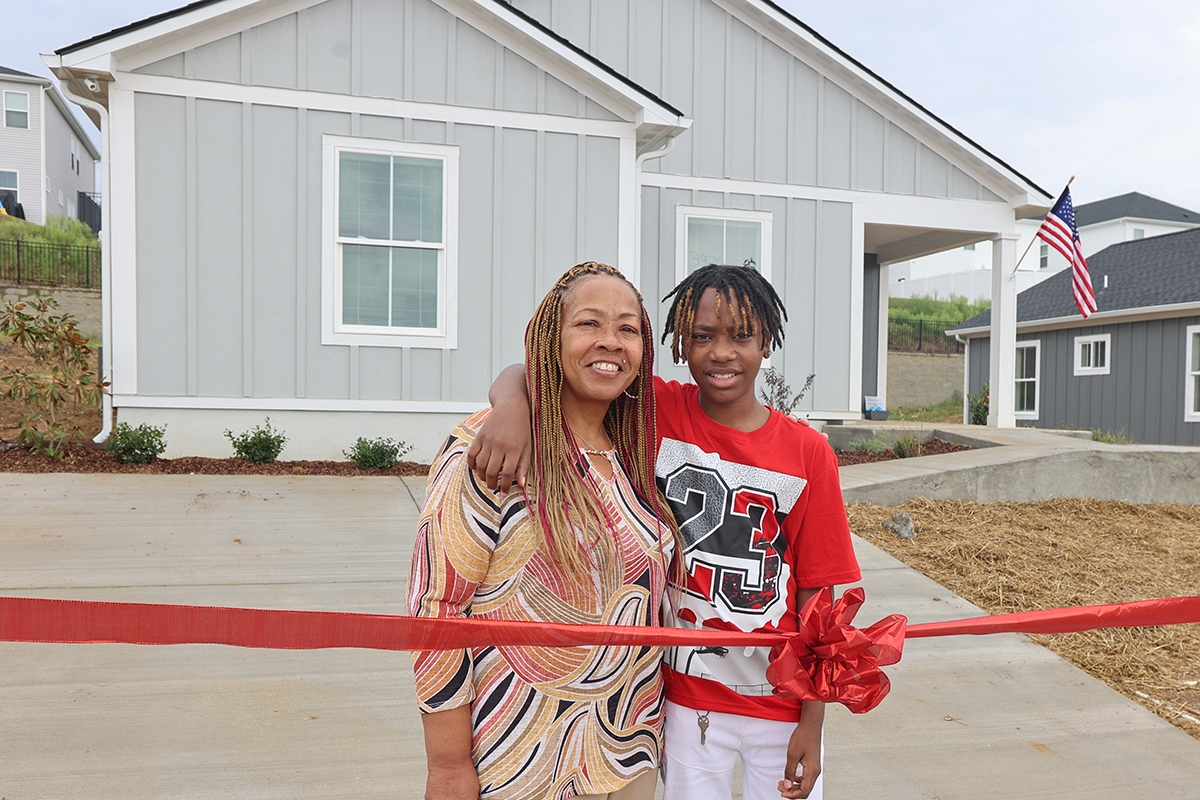 Read more about the article Parishes combine efforts to provide Habitat home for family