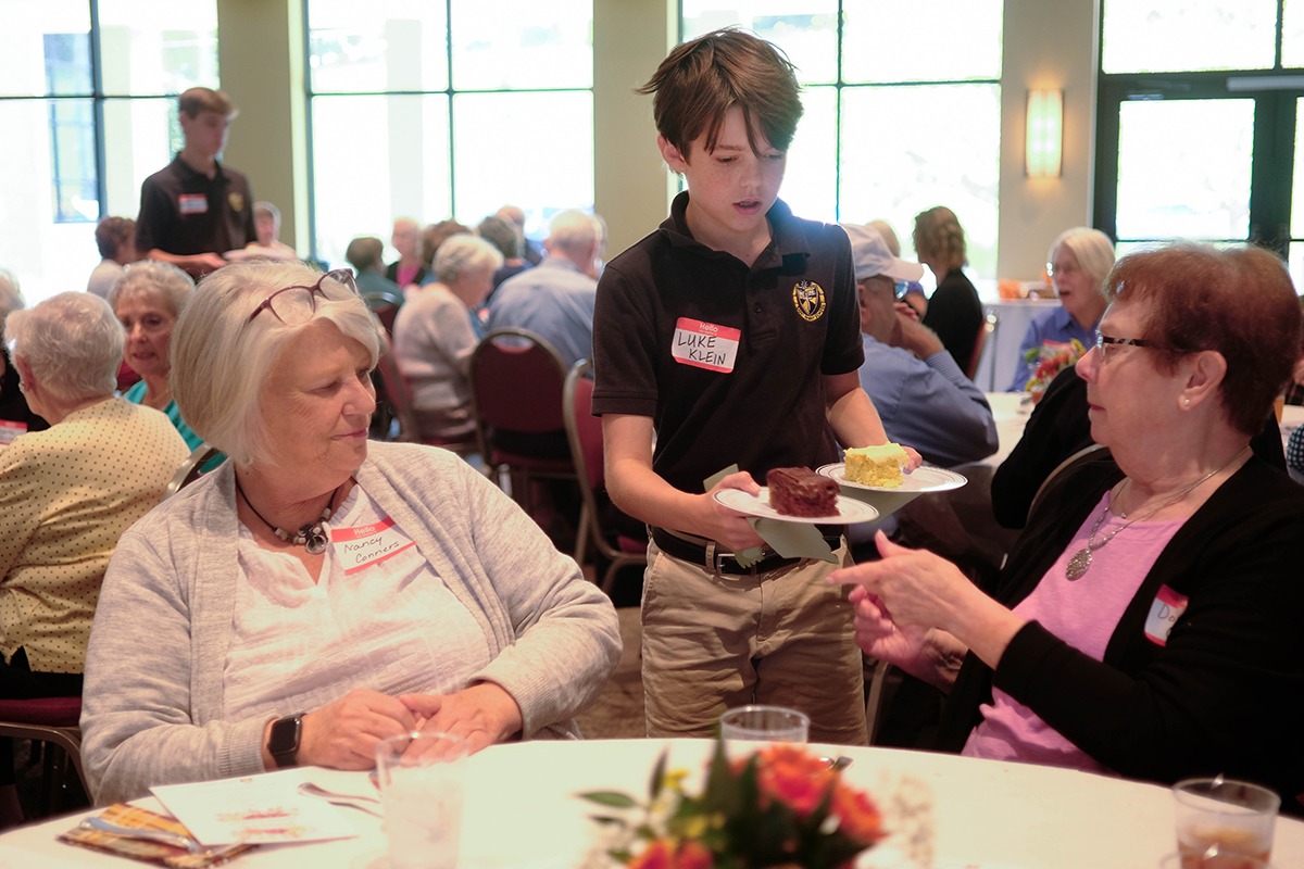 Read more about the article Respect for, service to elders shines bright at St. Henry School