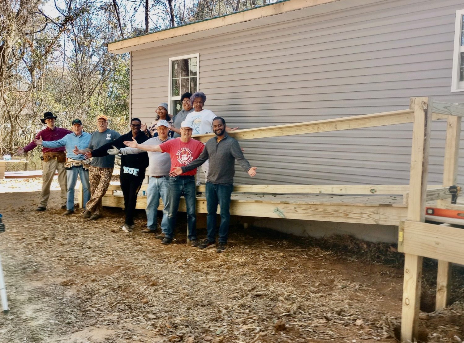 Read more about the article Winchester Knights of Columbus support Habitat for Humanity