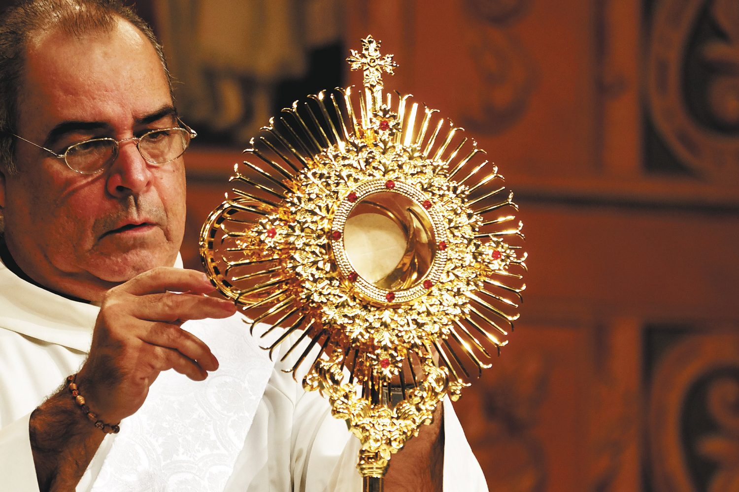 Read more about the article Eucharistic Revival puts Jesus at the center of it all